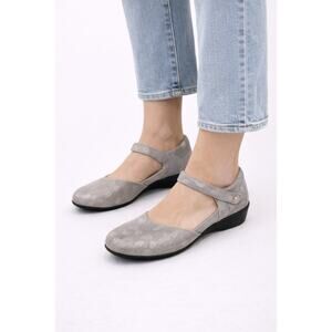 REVERE | Osaka Champagne Comfort Flats Adjustable Mary Jane Walking Shoes | 10